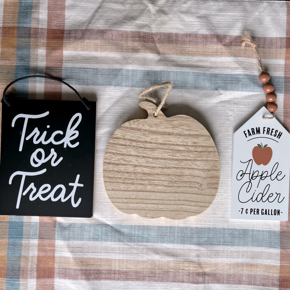Fall decor signs